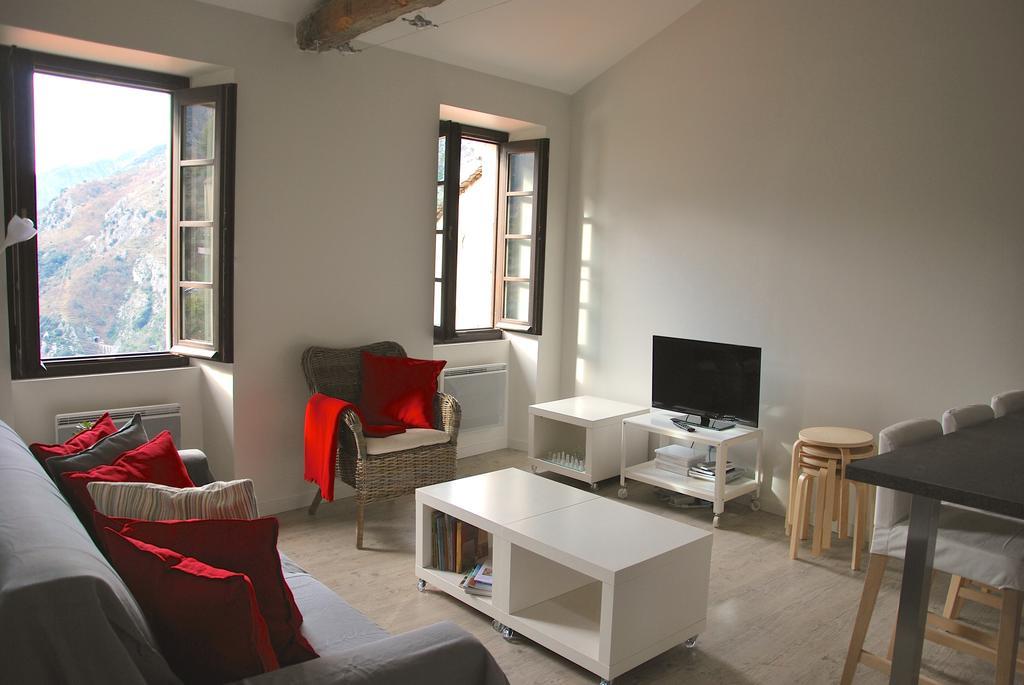 Fontana De Medge Apartment Saorge ภายนอก รูปภาพ